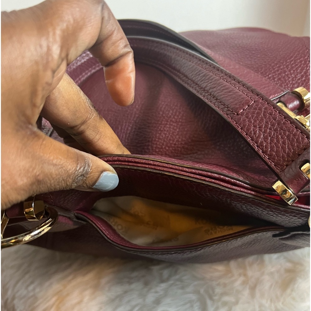 Michael Kors Merlot wine leather shoulder bag - Picture 3 of 16
